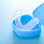 歯の矯正に使用するマウスピース